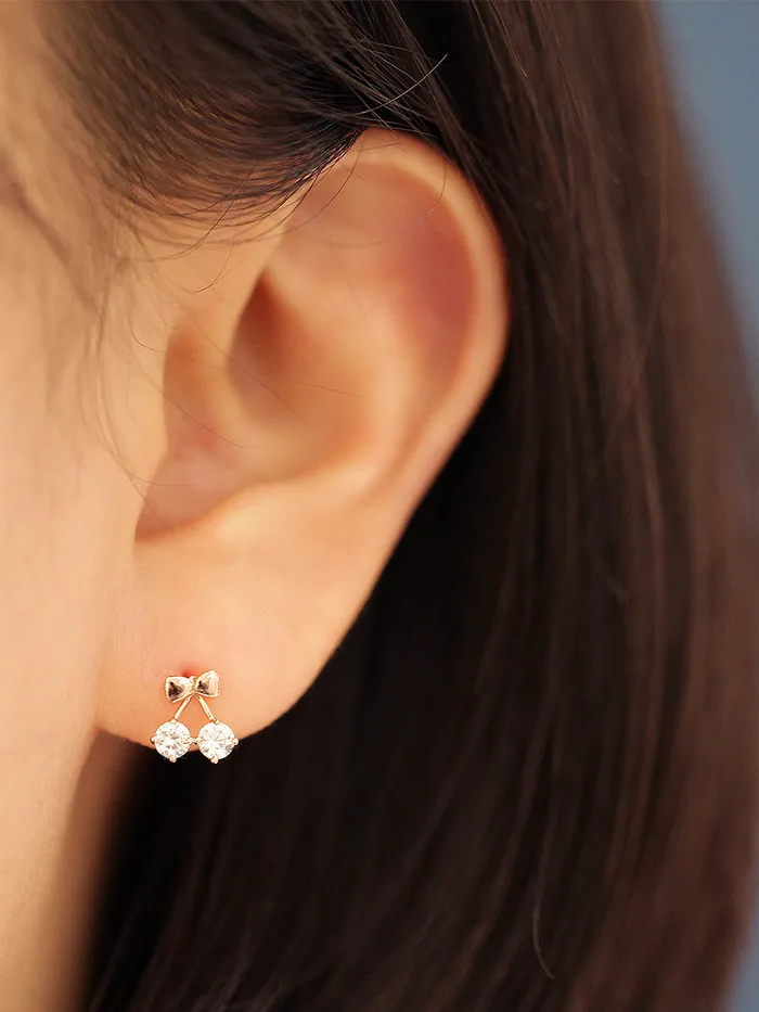 MinimalBijoux Earrings 14K Gold Ribbon Cherry Cartilage Earring 20G