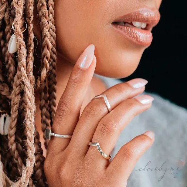 closebymejewelry Chevron Cremation Ring in Sterling Silver Rings