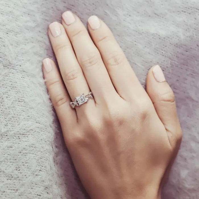 Leaf Solitaire 12ct CZ Ring Set in Sterling Silver BERRICLE Rings