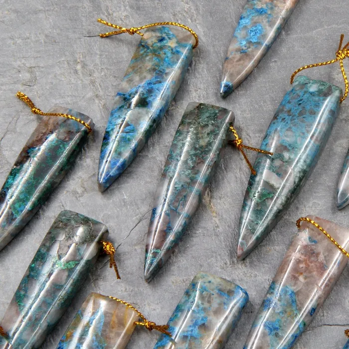 Natural Chrysocolla in Quartz Pendant Arizona Chrysocolla Long Dagger Pendant Arrow Shaped Side Drilled Pendant Hand Cut Focal Bead Stone Intrinsic Trading Necklaces