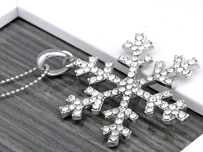 Alilang Christmas Winter Snow Snowflake Ice Cold Dangle Drop Earrings Necklace Set Earrings Alilang Christmas Winter Snow Snowflake Ice Cold Dangle Drop Earrings Necklace Set Earrings