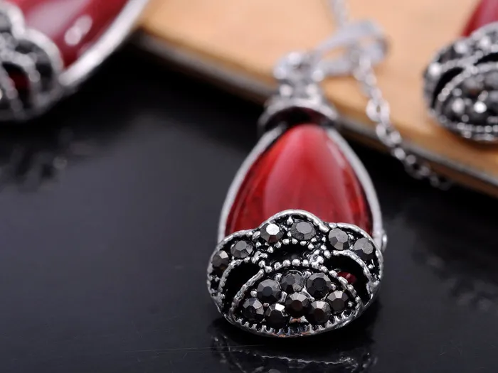 Alilang Necklaces Tribal Majestic Ruby Gem Pendant Gun Necklace Earring Set